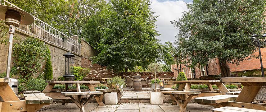Lamb and Lion  Inn Beer Garden